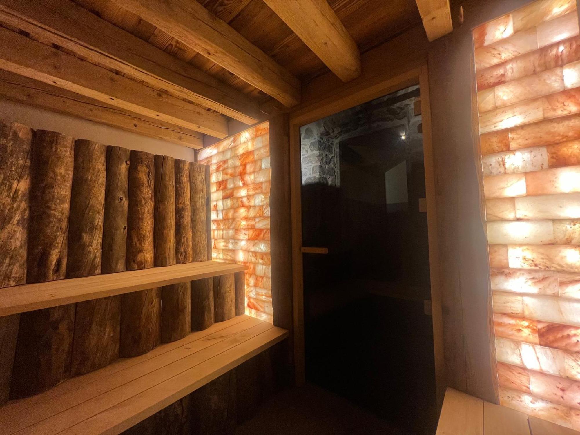 Rochesson Gite Roche Des Ducs Avec Piscine Toute L'Annee, Spa, Sauna, Hammam מראה חיצוני תמונה