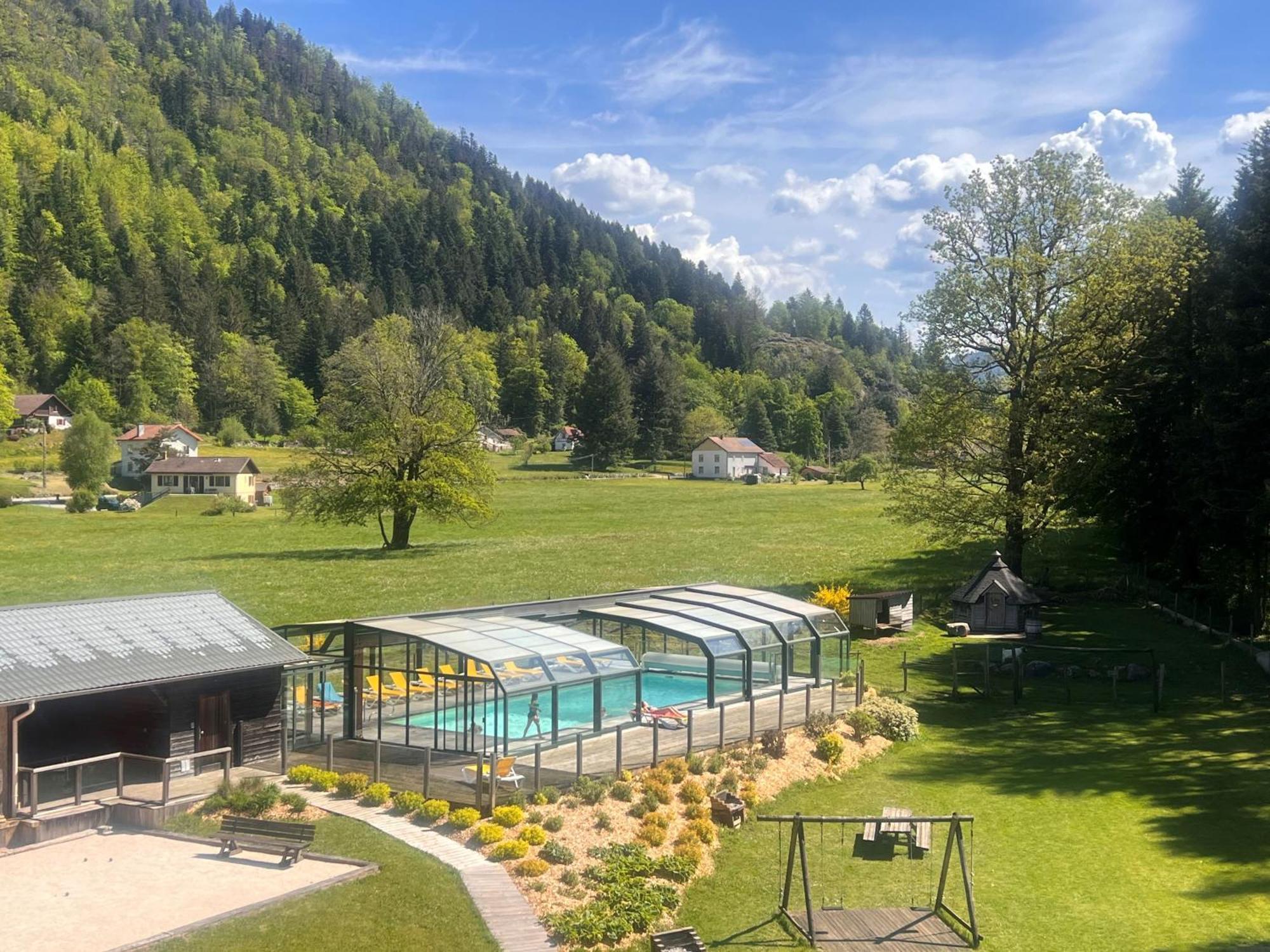 Rochesson Gite Roche Des Ducs Avec Piscine Toute L'Annee, Spa, Sauna, Hammam מראה חיצוני תמונה